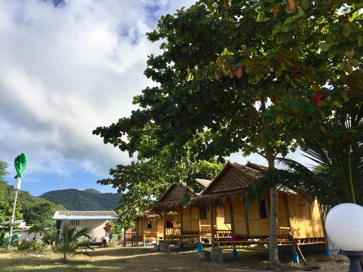 Koh Phaluai Beach Bangalow Ban Ko Nok Taphao Exterior foto
